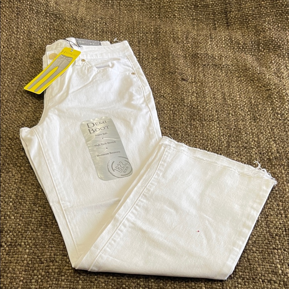 1822 Denim Women's White Boot Cut Jeans